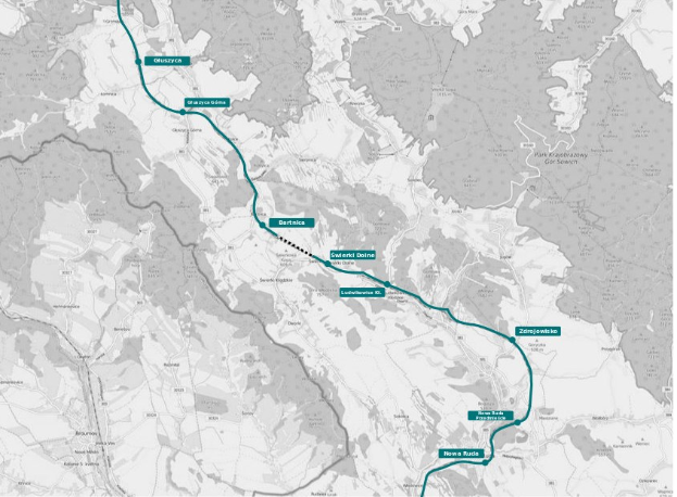 Blaue Linie auf einer Stadtkarte, die die Route eines Fahrradwegs mit beschrifteten Start- und Endpunkten anzeigt.