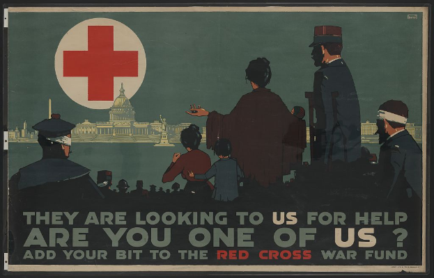 Ein Plakat mit einer Gruppe von Menschen vor einem Gebäude mit einem roten Kreuz-Symbol, das um Spenden für den Roten Kreuz-Kriegsfonds bittet.