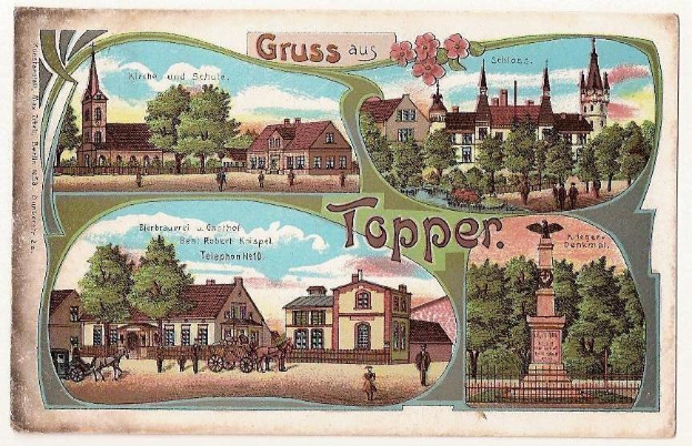 Eine alte Postkarte, die eine deutsche Stadt mit Gebäuden, Bäumen, Menschen, Karren, einer Statue, einem Zaun und einem bewölkten Himmel zeigt, zusammen mit handgeschriebenem Text.