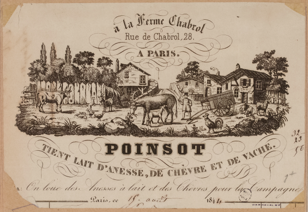 Ein altes Buch mit einer Zeichnung einer Farmszene mit Häusern, Bäumen, Tieren, Menschen und einem Wagen, sowie einigen Schriften auf der Seite.