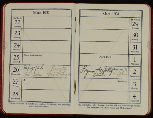 Offenes deutsches Tagebuch von 1931 mit handgeschriebenen Zahlen und Text, liegt offen mit einem Kalender darauf.