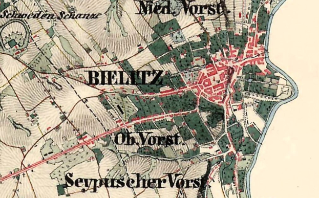 Detailierte alte Karte von Bielitz, Deutschland, zeigt Straßen, Gebäude und Sehenswürdigkeiten mit geschriebenem Text.
