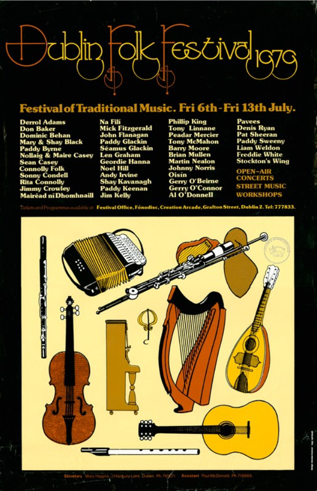 Plakat für das Dublin Folk Festival 1975 mit verschiedenen Musikinstrumenten wie Gitarre, Harfe, Flöte und Schlagzeug sowie Texten mit Festivalinformationen.