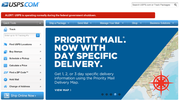 Screenshot der USPS Priority Mail Seite mit Text "Priority Mail Now with Day Specific Delivery" und einer Karte, die den Dienstort zeigt.